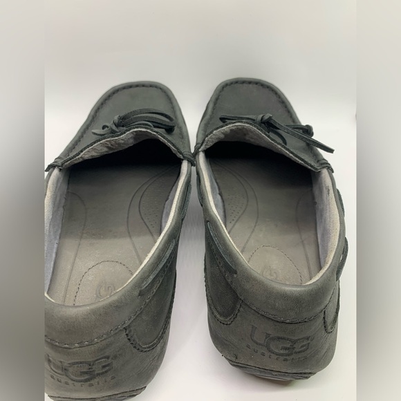 UGG Chester 1004247 Mens Boat Shoes Loafer  Slip On Gray Leather Size 10 - Picture 2 of 15